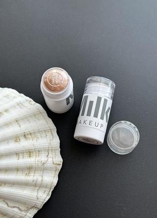 Хайлайтер, milk makeup dewy cream highlighter stick.