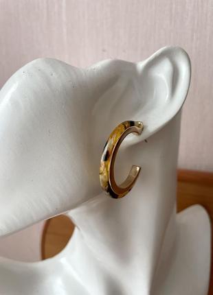 Серьги кольца трендовые анималистичные