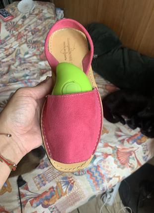 Босоніжки жіночі