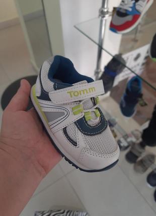 Новые кроссовки tom.m