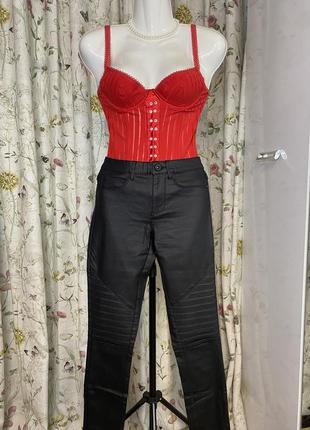 Черные брюки от only