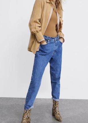 Оригинальные классные и качественные ботинки zara на каблуке со сменным принтом, застежка - молния сзади