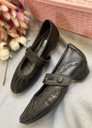 Кожа туфли раvers