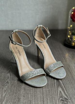 Босоніжки call it spring 👡