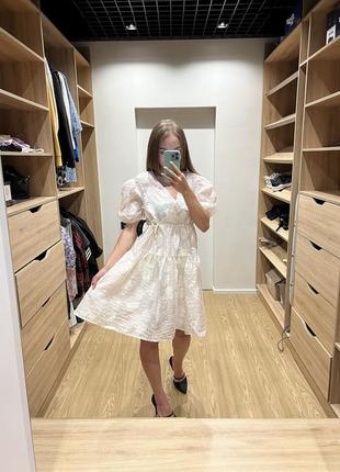 Сукня з квітами