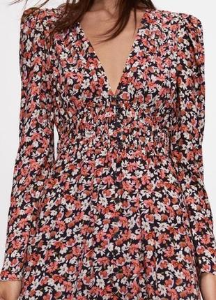 Мини платье в цветочный принт с имитацией корсета zara