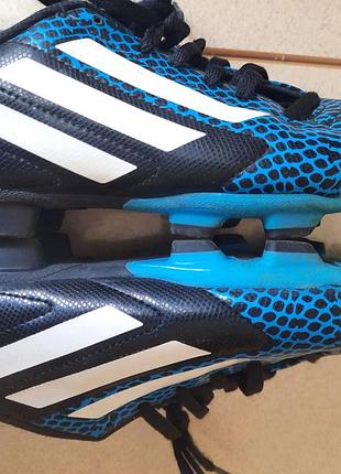 Футбольні бутси  adidas