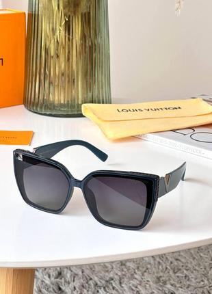 Сонцезахисні окуляри жіночі louis vuitton polarized