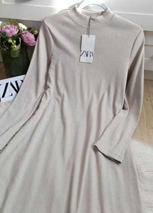 Платье в рубчик с высоким воротником от zara, размер s3 фото
