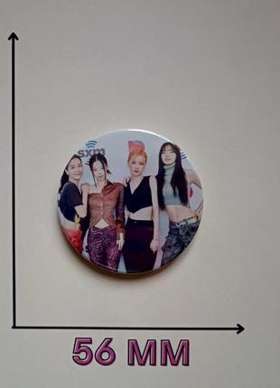 Значок блек пінк black pink блэк пинк 5,6 см