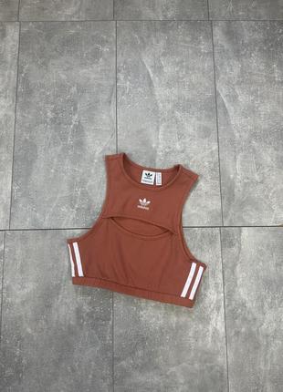 Топик топ adidas