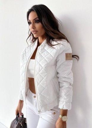 Стильна жіноча куртка на блискавці низ на резинці плащівка з водовідштовхуючим...