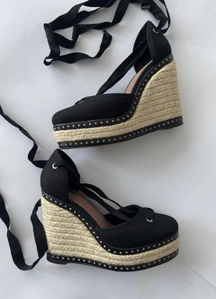 Туфлі alaia paris