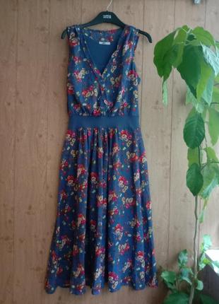 Платье в цветочный принт