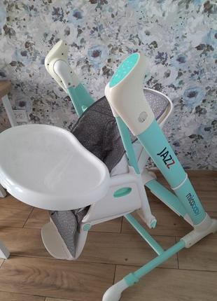 Стул-качалка укачивающий центр 3 в 1
mioobaby jazz