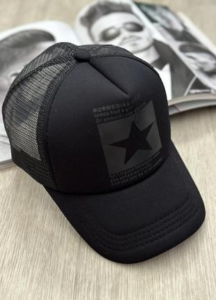 Кепка тракер с сеточкой звезда  черный 56-61р  (8098)