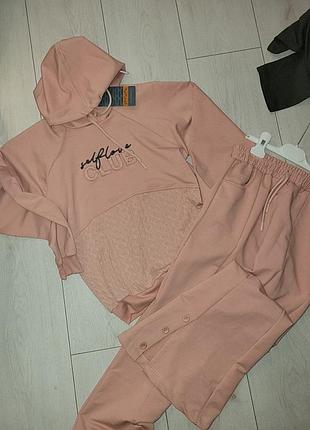 Костюм на дівчинку