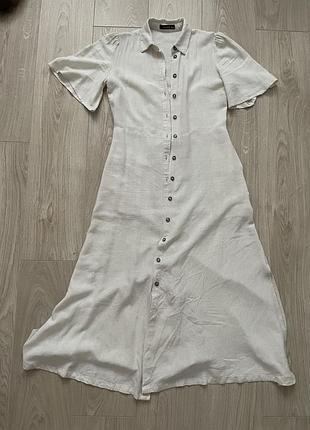 Платье из льна