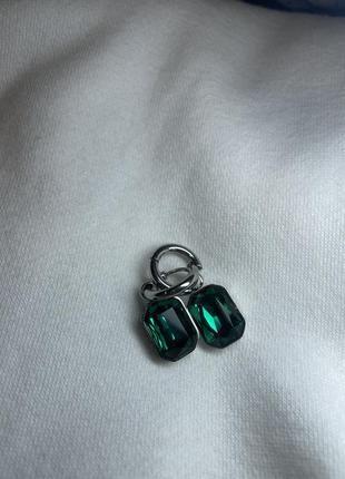 Смарагдові сережки