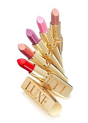 Avon luxe (red haute/ багровый аметист ) губная помада увлажняющая помада для губ...