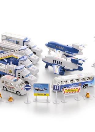 Ігровий набір техніки аеропорт з дорожніми знаками im381