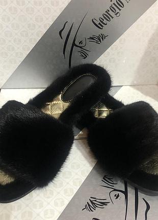 Шльопанці тапочки чорні,з натуральної датської норки
