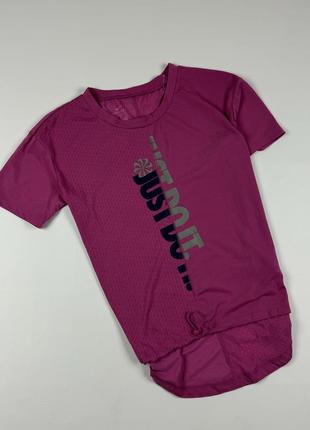 Женская спортивная футболка nike running puma