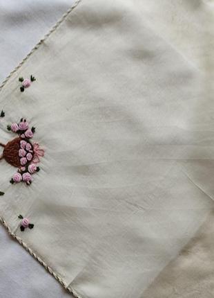 Винтаж👌 старинные небольшие вышитые платочки, носовики из полупрозрачного батиста и натурального шелка🤩💓6 фото
