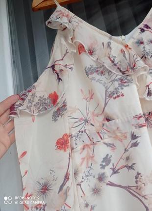 Шикарна шифонова сукня з відкритими плечима і воланами6 фото