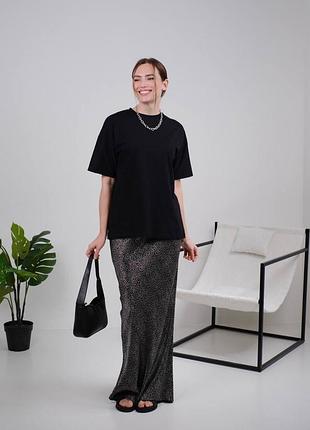 Футболка базова жіноча чорна