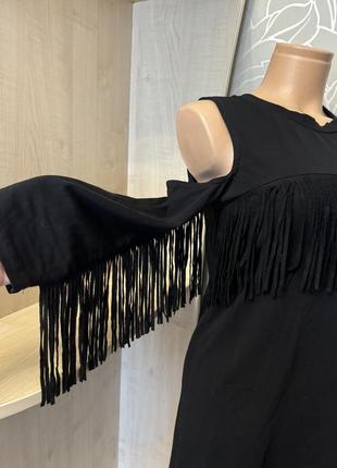 Жіноча  трендова чорна міні сукня з бахромою
