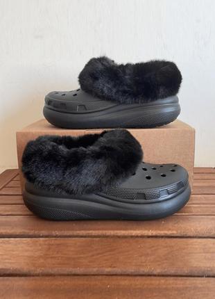 Крокс краш платформа чорні з хутром crocs furever crush black