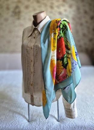 Женский шелковый платок картина цветы