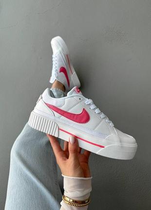 Женские кроссовки кеды на платформе nike court legacy / Найк белые с розовыми вставками демисезонные летние, осенние
