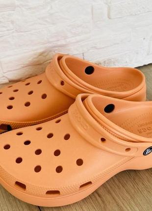 Шлепанци classic platform crocs оригинал!