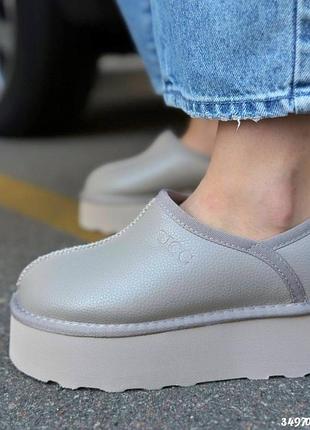 Ультра короткі уггі