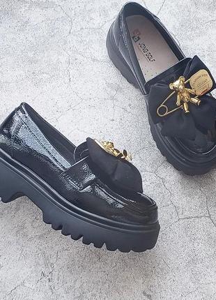 Детские школьные туфли лоферы для девочки