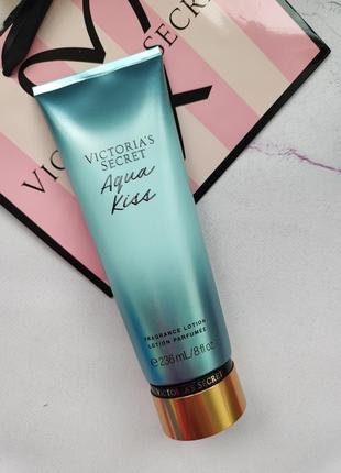 Парфумований зволожуючий лосьйон victorias secret aqua kiss.