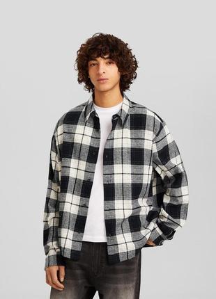 Рубашка в клетку bershka