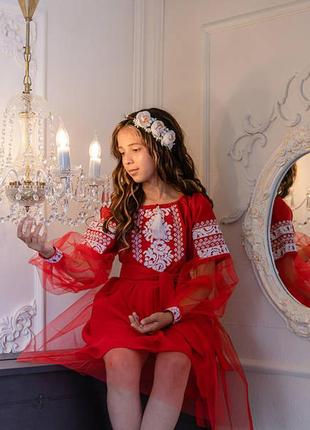 Вишита сукня  для дівчинки ніжність червона