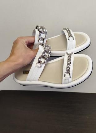 Шльопанці