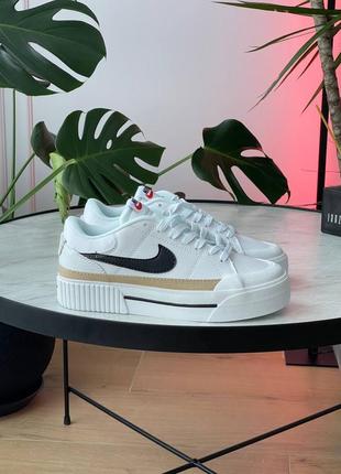 Женские кроссовки nike round court legacy lift white black logo dm7590-100
