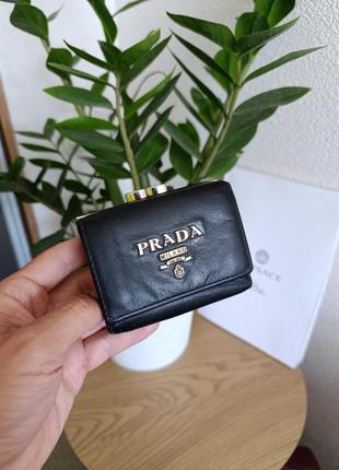 Шкіряний гаманець prada milano