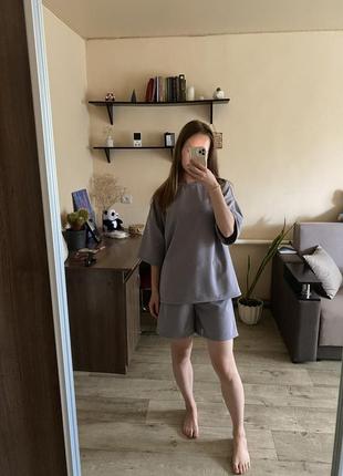 Костюм