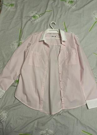 Розово белая рубашка