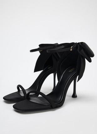 Атласные туфли черные zara new