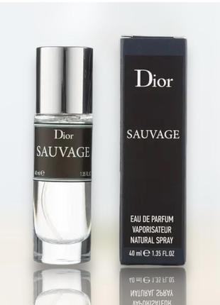 Парфюмированная вода мужская sauvage 40 мл