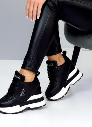 Сникерсы женские, экокожа