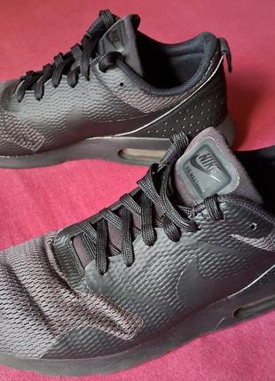 Кросівки nike.розмір 42