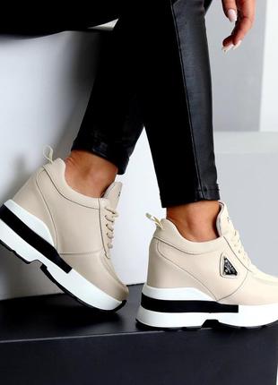 Бежевые очень крутые сникерсы8 фото